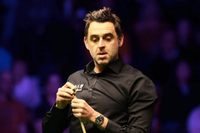 放在替补席 放在替补席