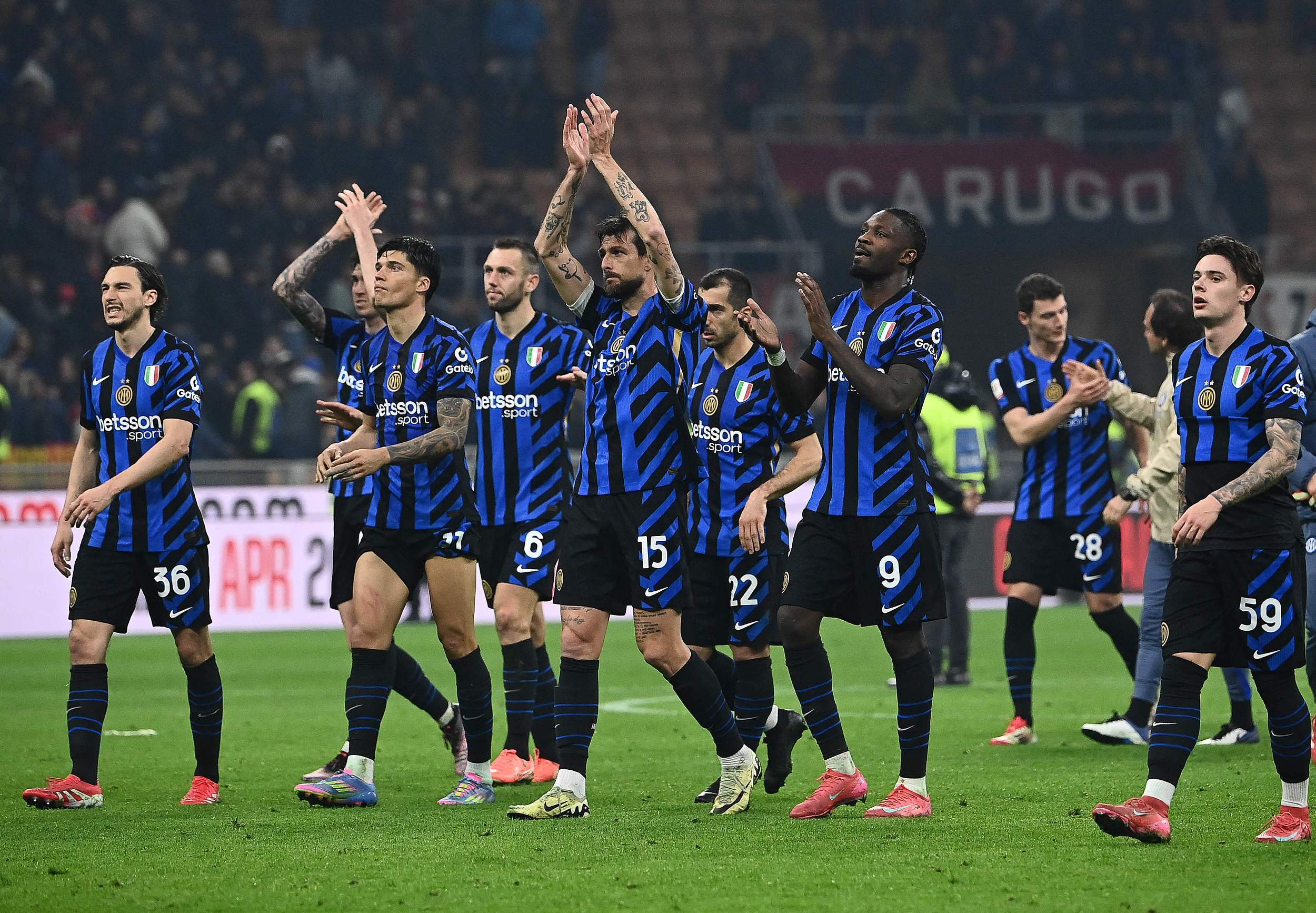 莱万凭持续 莱万凭持续