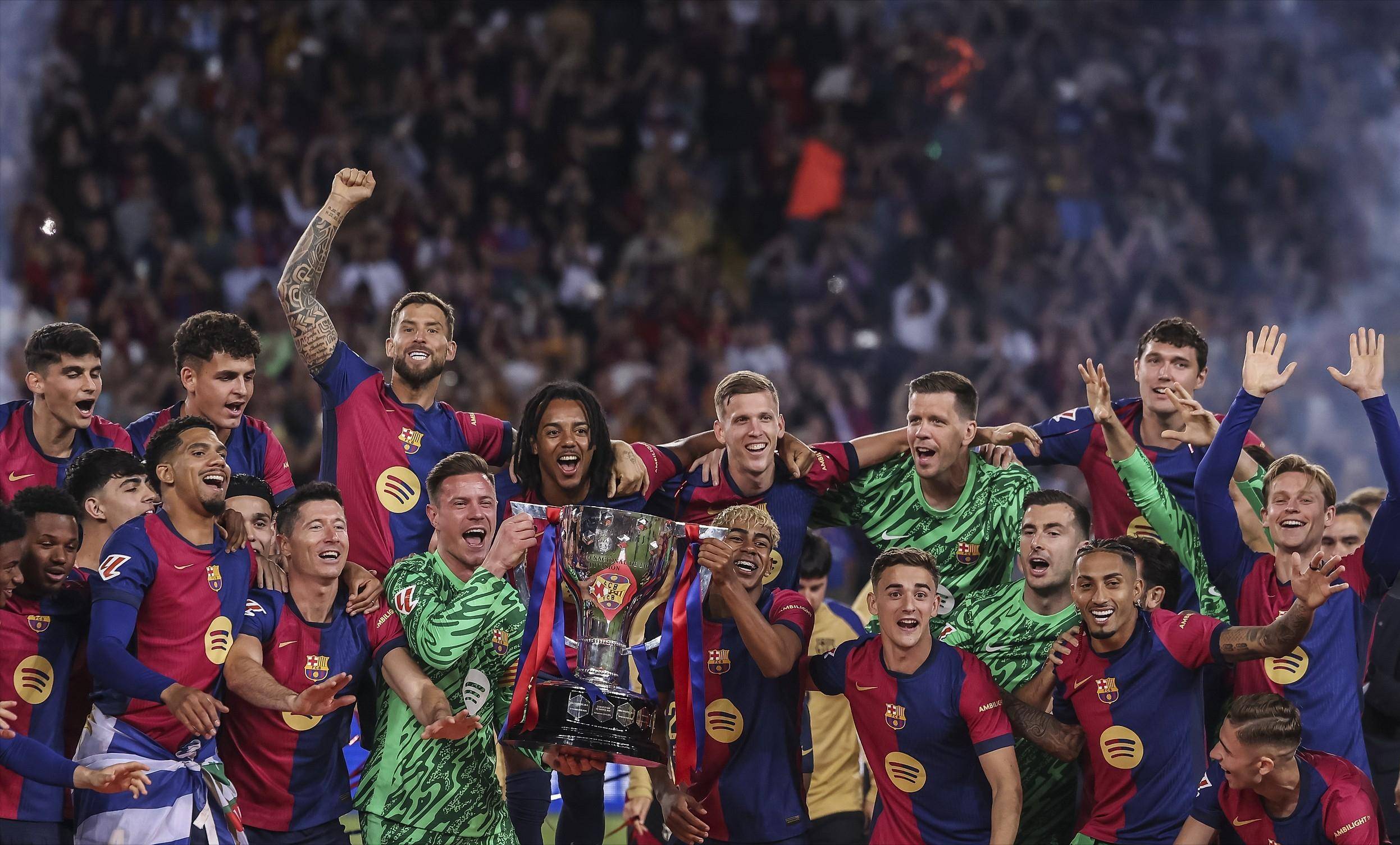 数据反哺执 数据反哺执