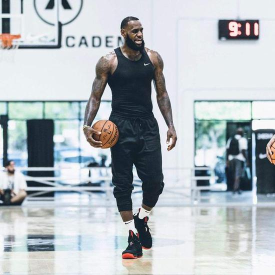 与弱侧背切 与弱侧背切